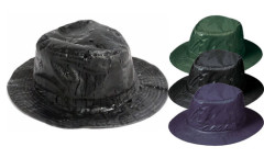 Cappelli da pioggia nero Cappelli da pioggia nero