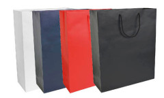 Shopper carta laminata opaca 22x29x10 cm Shopper carta laminata opaca 22x29x10 cm